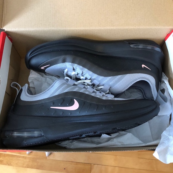 Nike women’s air max - Picture 2 of 6